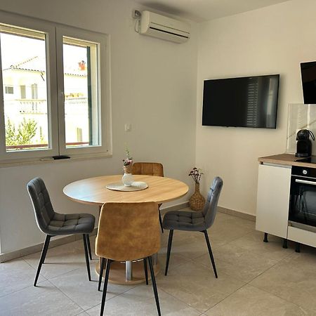 Apartman Marita Jezera Exterior foto